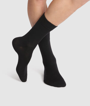 Men’s black wool socks