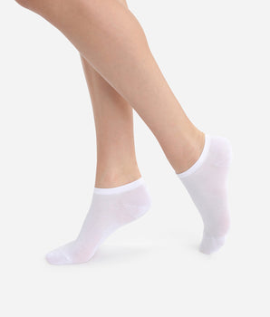 Pack of 2 pairs of white Light Coton invisible sock liners for women