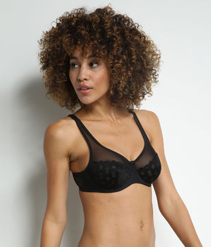 Generous Broderie black underwired bra