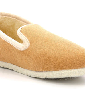 Ultra-soft beige and off-white slippers